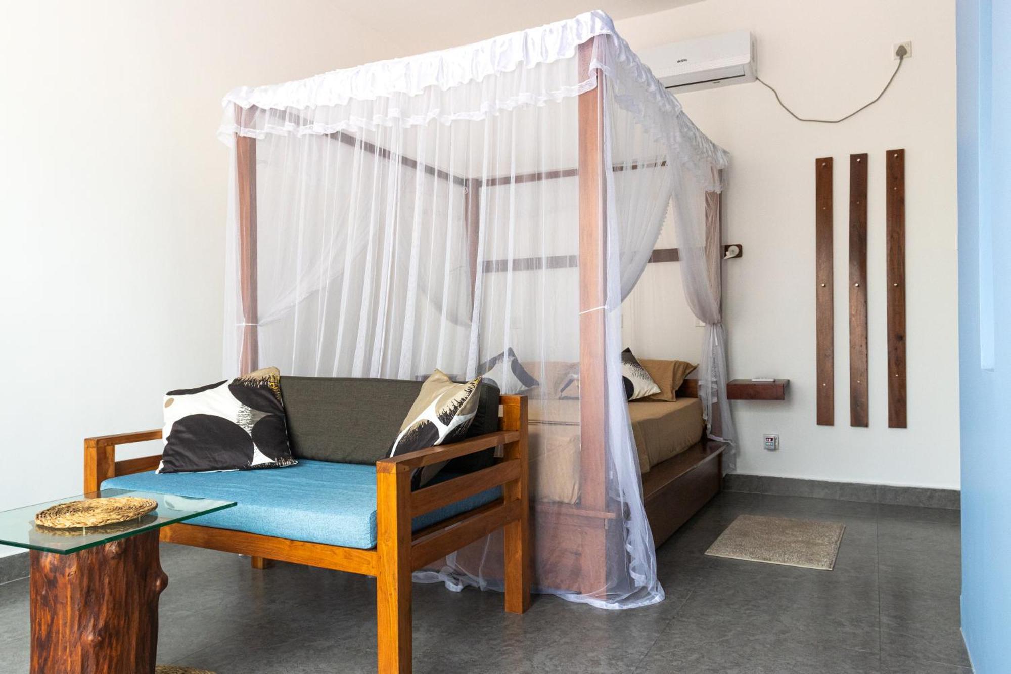 Srimany Bed & Breakfast Mirissa Exterior photo